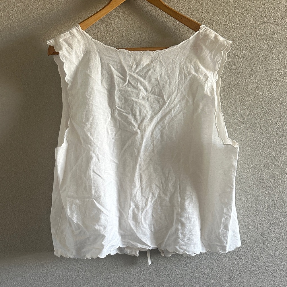 NWT White Linen Blend Tie-Front Cutwork Tank - Picture 6 of 6
